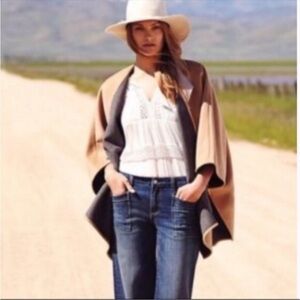 Anthropologie Cartonnier Classic Camel Tan Gray Cape Coat Blanket Beautiful! M/L